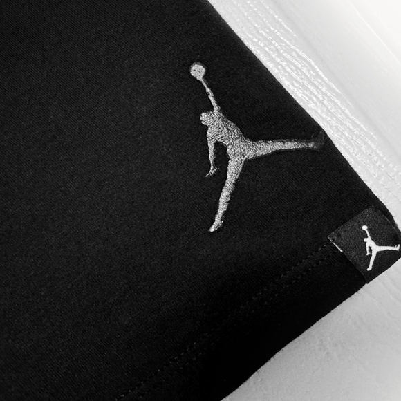 Air Jordan Wings T-Shirt Men's Size Small Black Vintage Cotton Basketball Jersey - Picture 8 of 12